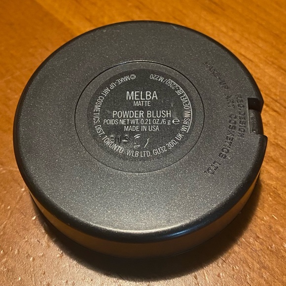 MAC Powder Blush Melba - Picture 9 of 15